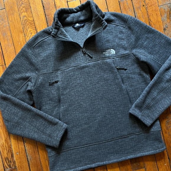 The North Face Men Dark Grey Fly Knit Look Fleece Insulated 1/4 Zip‎ Sweatshirt - Picture 3 of 6